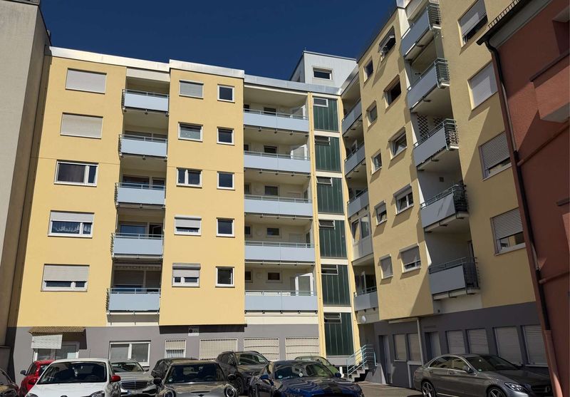 Zentraler geht´s nicht: Tolle 2-Zi.-Wohnung mitten in Neu-Ulm und sofort frei!